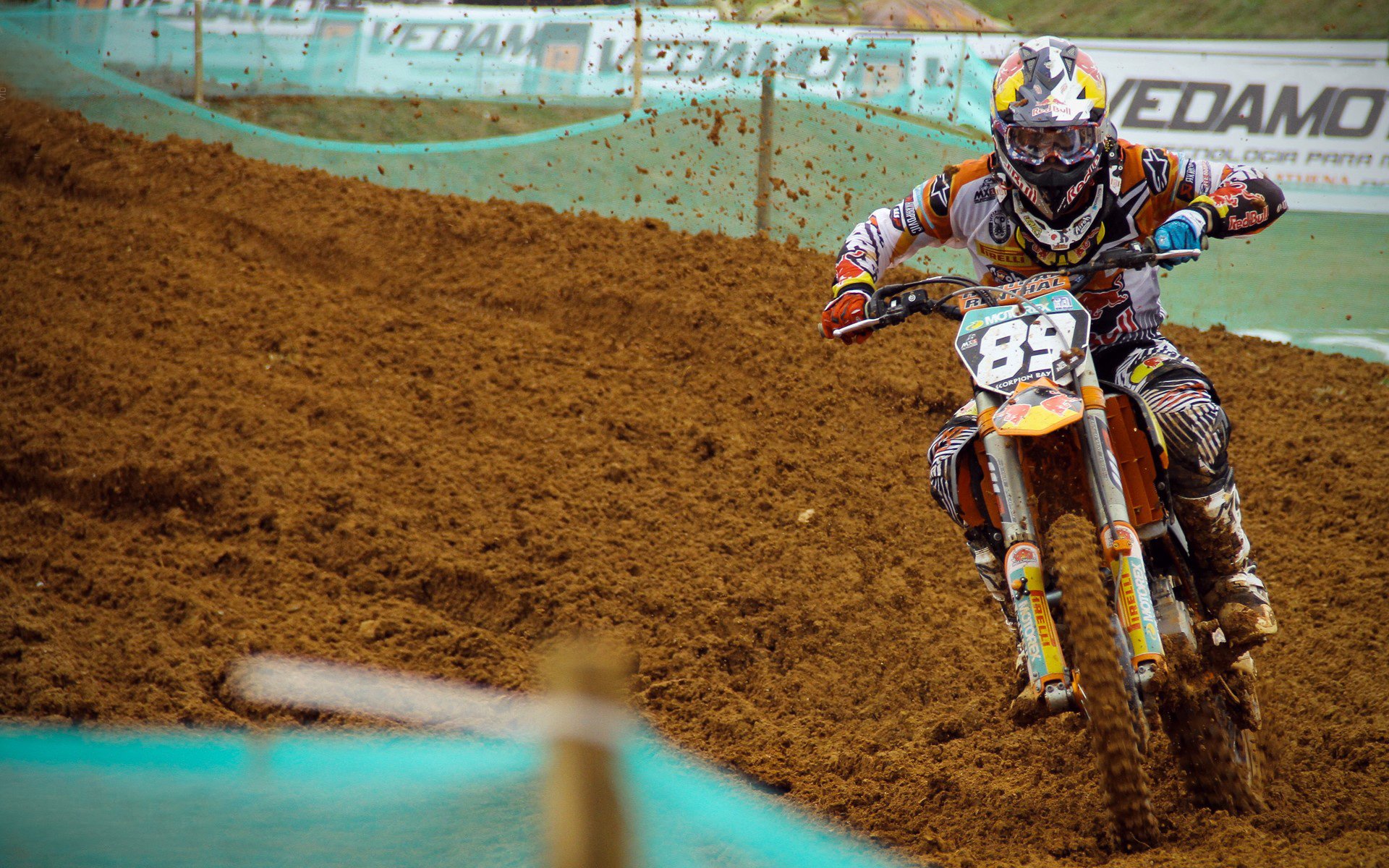 开云平台-王者归来！科维托娃惊险绝杀点燃全场，IG观众沸腾，她的球拍里住着一个战士！王者归来！科维托娃球拍战士惊魂绝杀引爆全场，IG沸腾！