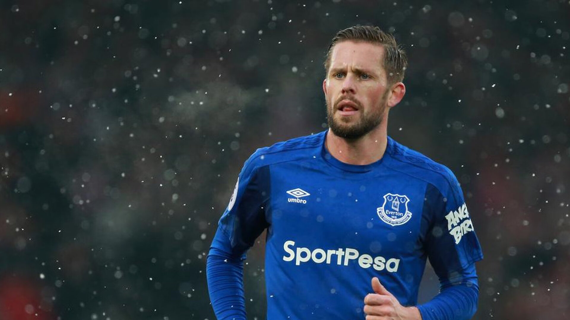 体育娱乐平台-神扑与错失，那一秒如何改写了欧冠之夜的命运，一扑一失，改写欧冠之夜